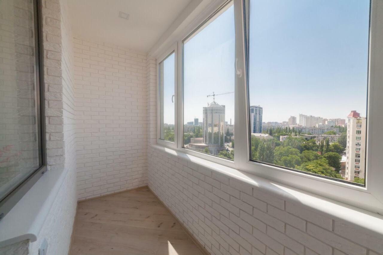 Апартаменты В Новом Доме Odessa Exterior foto
